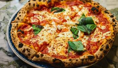 Pizza Napoletana: a piece of history and deliciousness